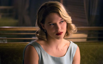 Lea Seydoux in Spectre screenshot