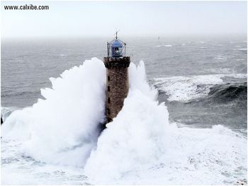 Lepharedanslatempete Kereon Bretagne screenshot