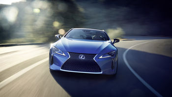 Lexus LC 500 2017 screenshot