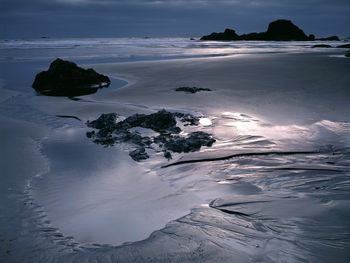 Light Breaking Through Storm Clouds, Ruby Beach, Olympic National Park, Washington screenshot