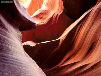 Light Inside Slot Canyon screenshot