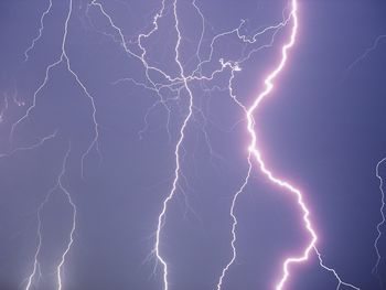 Lightning Strikes screenshot