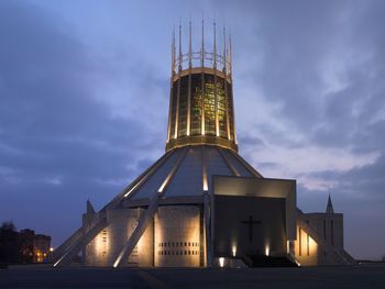 Liverpool Metropolitan Cathedral At Dusk screenshot