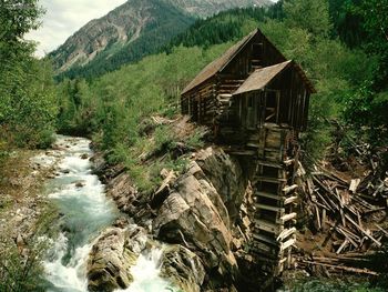 Lost Horse Mill Crystal Colorado screenshot