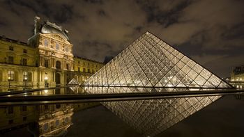 Louvre Pyramid At Night, Paris, France screenshot