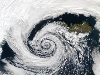 Low Pressure System Over Iceland screenshot