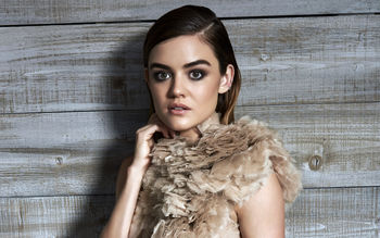 Lucy Hale 4K screenshot