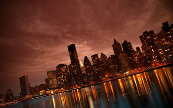 Manhattan NYC Reflections screenshot