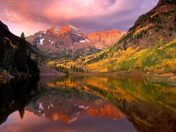 Maroon Bells At Sunrise Aspen Colorado screenshot