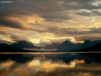 Mc Donald Lake Glacier National Park Montana screenshot