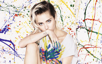 Miley Cyrus Elle UK screenshot