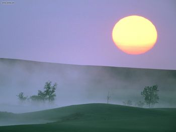 Misty Sunrise North Dakota screenshot