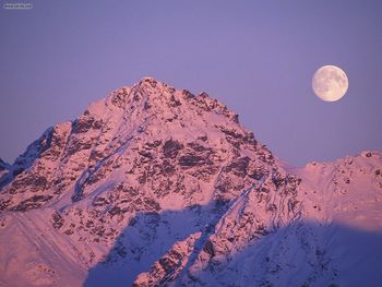 Moonrise Alpenglow Hatcher Pass Alaska screenshot