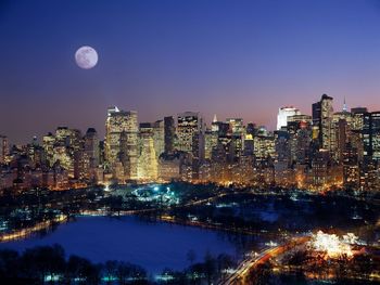 Moonrise Over Manhattan screenshot