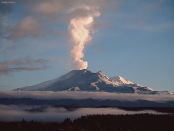 Mount Ruapehu, Tongariro National Park, New Zealand screenshot