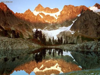 Mount Shuksanand Lake Ann Washington screenshot