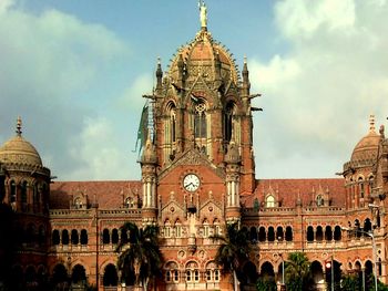 Mumbai CST screenshot