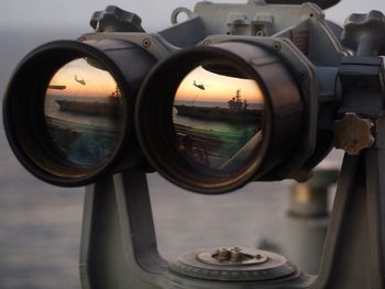 Navy Binoculars screenshot