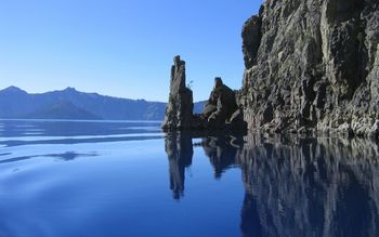 Near The Ocean Mountains And Rocky Cliffs Pictures Widescreen S screenshot