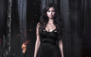 Nina Dobrev in The Vampire Diaries screenshot