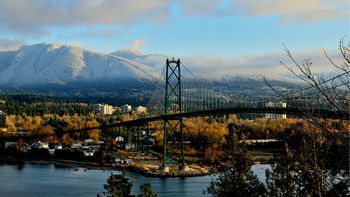 Northshore With Lions Gate Bridge screenshot