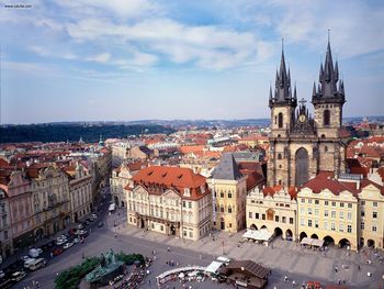 Old Town Square And Tyn Church, Prague, Czech Republic screenshot