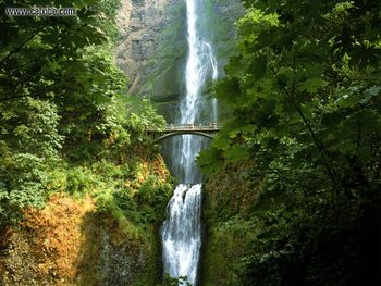 Oregon Multnomah Falls screenshot