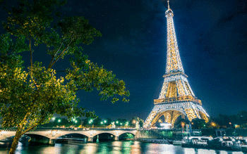 Paris Eiffel Tower screenshot