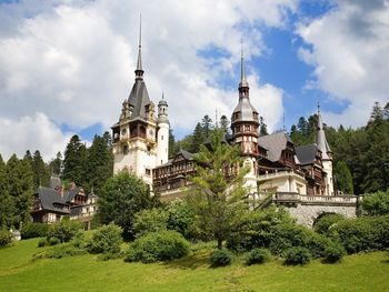 Peles Castle, Sinaia, Romania screenshot