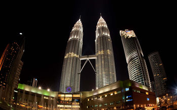 Petronas Towers Night View screenshot