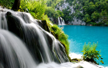 Plitvice Lakes National Park Waterfall screenshot