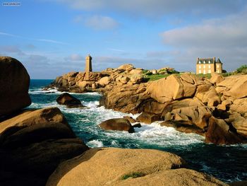 Ploumanach Rocks And Lighthouse Bretagne France screenshot