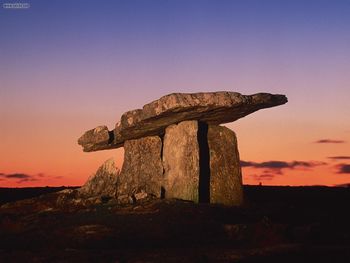 Poulnabrone Portal Dolmen County Clare Ireland screenshot