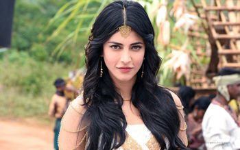 Puli Actress Shruti Haasan screenshot