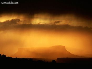 Rainstorm Over Mesa screenshot