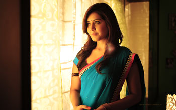 Rashi Khanna Saree screenshot