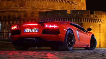 Red Lamborghini Aventador screenshot