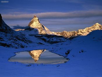 Reflected Matterhorn Switzerland screenshot