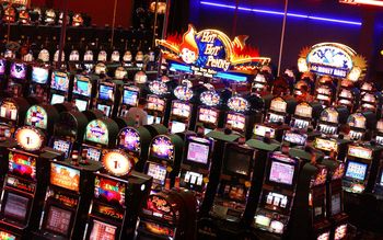 Room Full Of Slot Machines screenshot