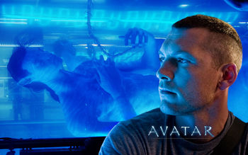 Sam Worthington in Avatar screenshot