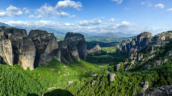 Sandstone rock formations Greece screenshot