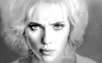 Scarlett Johansson in Lucy screenshot