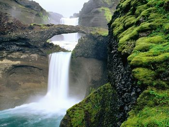 Scenic Waterfall, Iceland screenshot