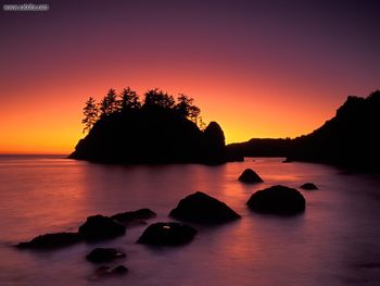 Seastacks Silhouetted At Sunset Trinidad California screenshot