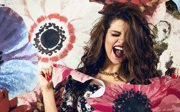 Selena Gomez 132 screenshot