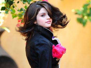 Selena Gomez 24 screenshot