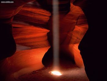 Shaft Of Sunlight Slot Canyon Arizona screenshot