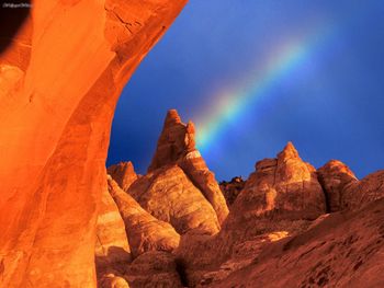 Skyline Arch, Arches Naitonal Park, Utah screenshot