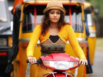 Sneha Ullal in Ullasamga Uthsahamga screenshot