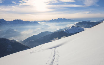 Snow Mountains Windows 10 screenshot